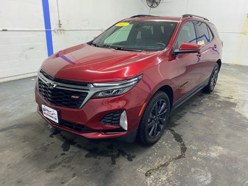 Used 2022 Chevrolet Equinox RS w/ RS Leather Package image 7