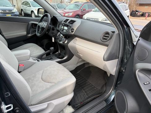 Used 2011 Toyota RAV4 4WD image 87