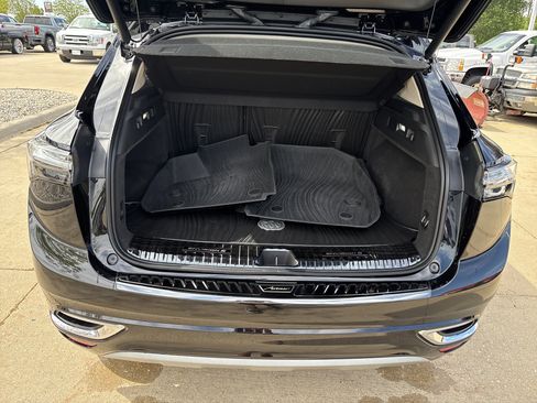 Used 2023 Buick Envision Avenir AWD/4WD image 15