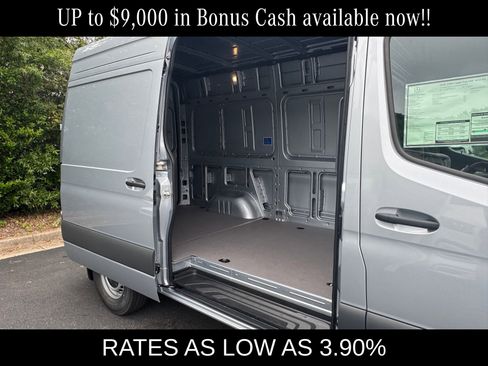 New 2025 Mercedes-Benz Sprinter 2500 image 22
