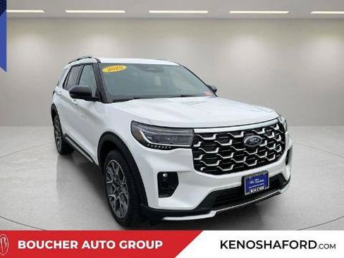 Certified 2025 Ford Explorer Platinum w/ Ultimate Package AWD/4WD image 3