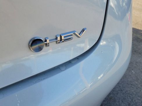 New 2026 Toyota Prius LE image 7