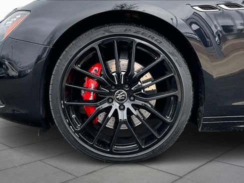 Used 2022 Maserati Ghibli Modena image 10