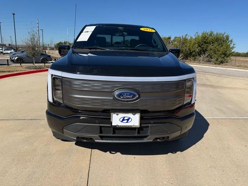 Used 2022 Ford F150 Lightning Lariat image 2
