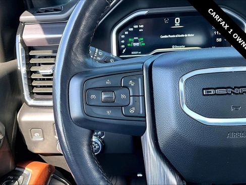 Used 2024 GMC Sierra 2500 Denali Ultimate image 12