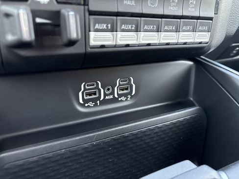 Certified 2023 RAM 3500 Big Horn w/ Level 1 Equipment Group AWD/4WD image 30