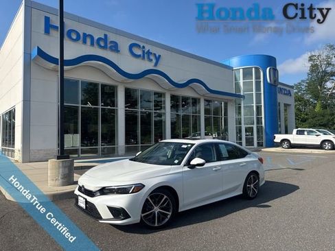 Certified 2022 Honda Civic Touring image 1
