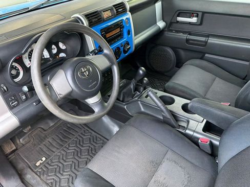 Used 2007 Toyota FJ Cruiser 4WD image 13