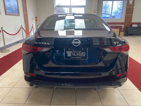 Used 2024 Nissan Sentra SV image 6