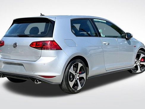 Used 2016 Volkswagen GTI SE w/ Driver Assistance Package FWD image 10