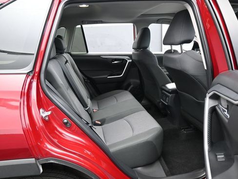 Used 2025 Toyota RAV4 XLE w/ Convenience Package FWD image 37