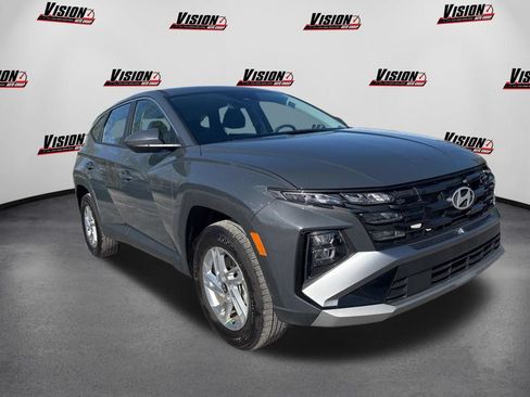 Used 2026 Hyundai Tucson SE AWD/4WD image 3