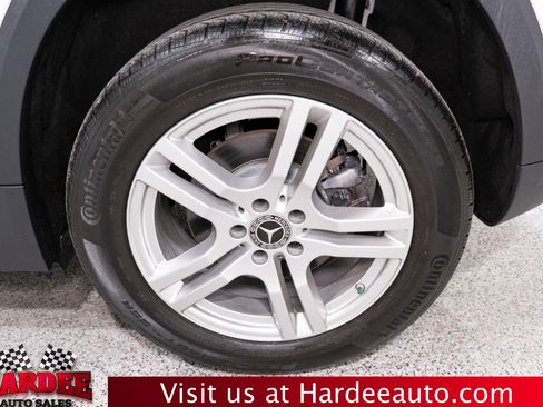 Used 2023 Mercedes-Benz GLA 250 w/ Premium Package image 10