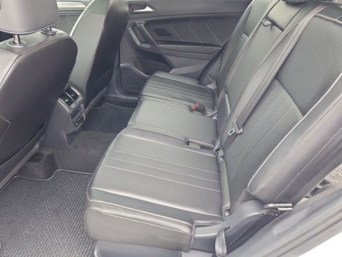 Certified 2024 Volkswagen Tiguan SE R-Line image 32