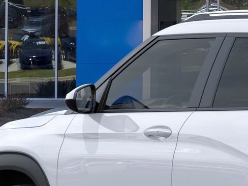 New 2026 Chevrolet TrailBlazer LT w/ Driver Confidence Package FWD image 12