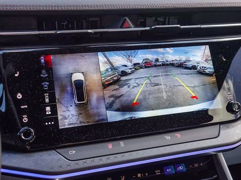 Used 2025 Jeep Wagoneer S Limited image 21