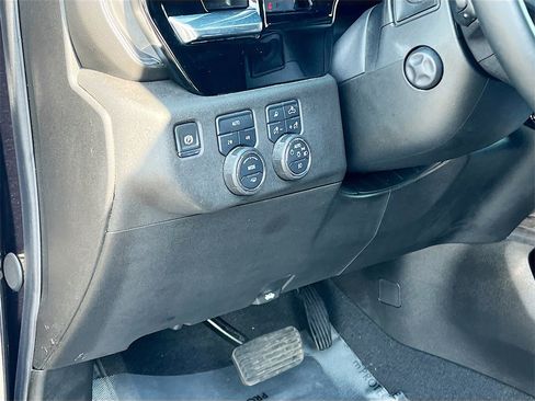 Used 2024 Chevrolet Silverado 1500 LTZ image 10