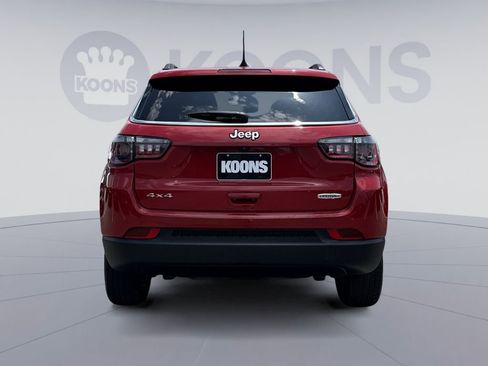 Used 2023 Jeep Compass Latitude w/ Convenience Group AWD/4WD image 5