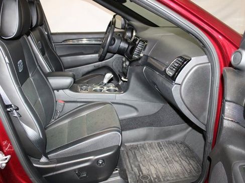 Used 2021 Jeep Grand Cherokee Overland image 14