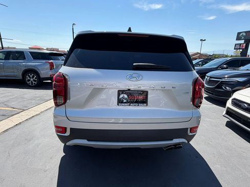 Used 2022 Hyundai Palisade SEL w/ 8P Bench Seat Package AWD/4WD image 5