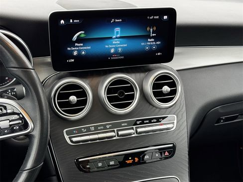 Used 2022 Mercedes-Benz GLC 300 image 16