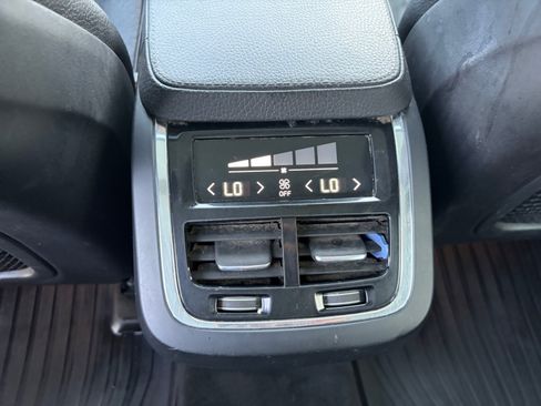 Used 2017 Volvo XC90 T6 Momentum w/ Vision Package AWD/4WD image 22
