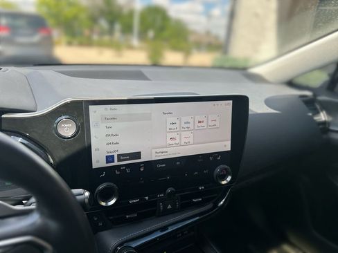 Used 2024 Lexus NX 350h AWD w/ Vision Package image 12