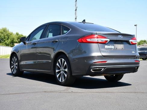 Used 2019 Ford Fusion SE AWD/4WD image 5
