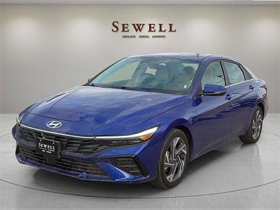 Used 2025 Hyundai Elantra Limited