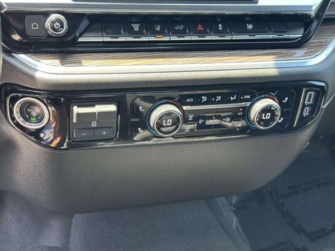 Certified 2025 Chevrolet Silverado 2500 LT w/ Convenience Package AWD/4WD image 12