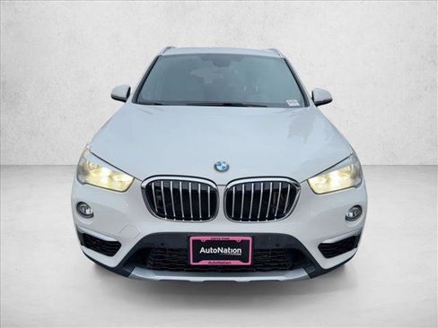 Used 2018 BMW X1 xDrive28i w/ Convenience Package image 2