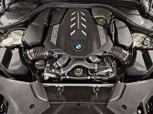 Used 2021 BMW M550i xDrive w/ Executive Package AWD/4WD image 23