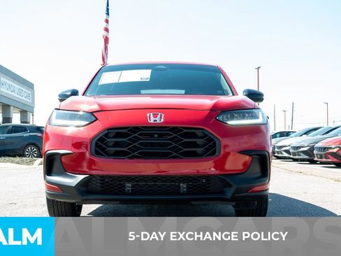 Used 2023 Honda HR-V Sport image 3