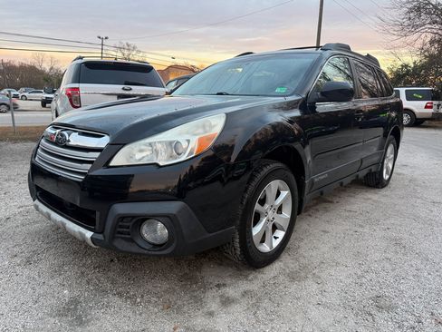 Used 2013 Subaru Outback 2.5i Limited image 1
