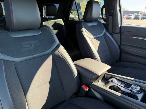 New 2026 Ford Explorer ST image 21