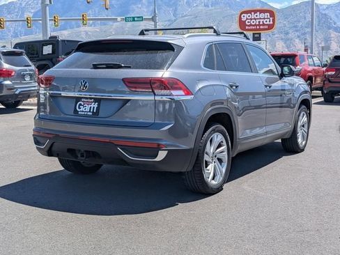 Used 2020 Volkswagen Atlas Cross Sport SEL FWD image 3