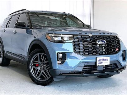 Used 2025 Ford Explorer ST