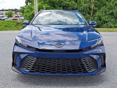 Certified 2025 Toyota Camry SE w/ Convenience Package FWD image 2