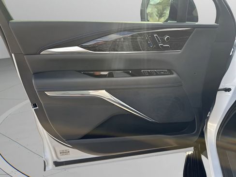 Used 2025 Cadillac Escalade IQ Sport 1 image 25