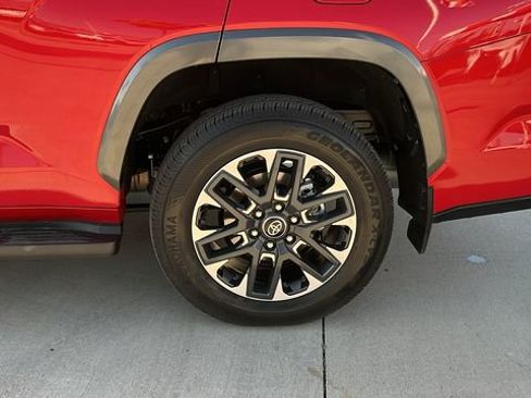 Used 2025 Toyota Sequoia Limited image 22