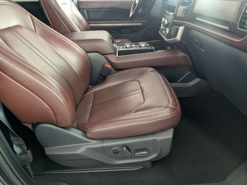 Used 2024 Ford Expedition Max Limited AWD/4WD image 36