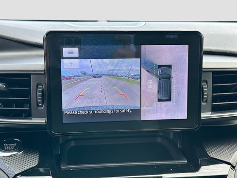 Certified 2022 Ford Explorer ST-Line w/ Class IV Trailer Tow Package image 14