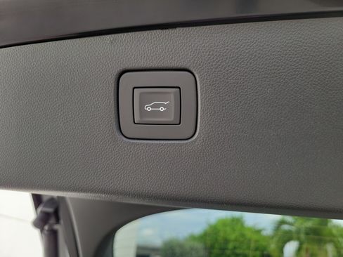 New 2026 Buick Envista Sport Touring w/ Convenience I Package FWD image 9