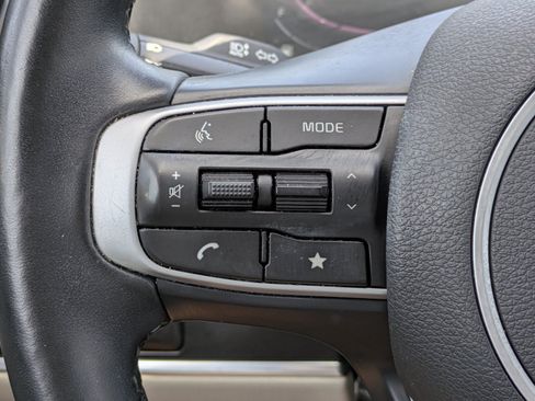 Certified 2023 Kia Sportage EX AWD/4WD image 17