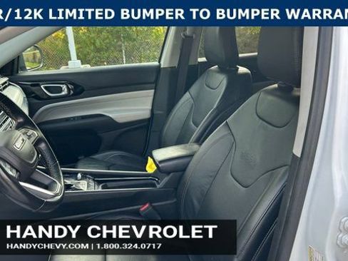 Used 2022 Jeep Compass Limited image 16