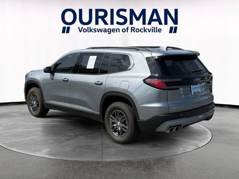 Used 2025 GMC Acadia Elevation FWD image 4