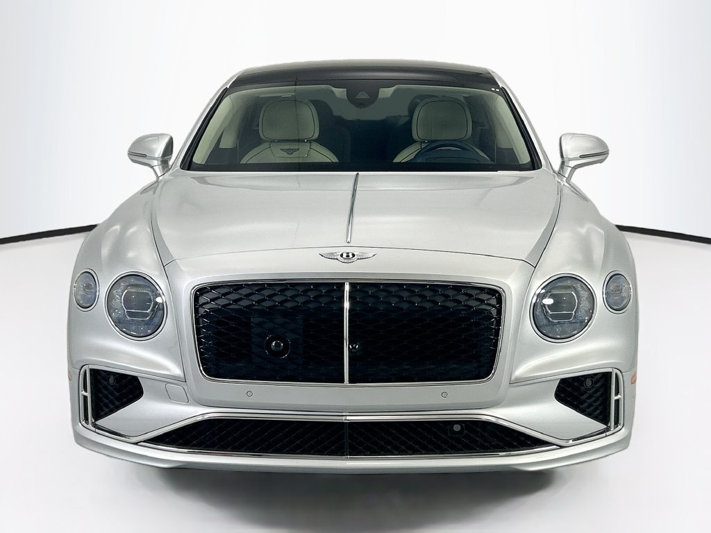 Used 2026 Bentley Flying Spur V8 AWD/4WD image 2