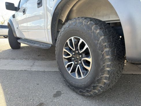 Used 2013 Ford F150 Raptor w/ Luxury Equipment Group AWD/4WD image 11