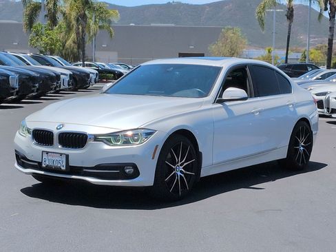 Used 2018 BMW 328d Sedan RWD image 5