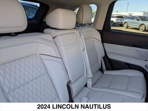 Used 2024 Lincoln Nautilus Black Label w/ Jet Appearance Package (87T) AWD/4WD image 26